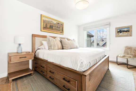 High Street Retreat A - Image 4